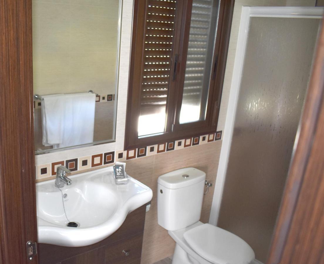 Iznajar Suites Ngoại thất bức ảnh